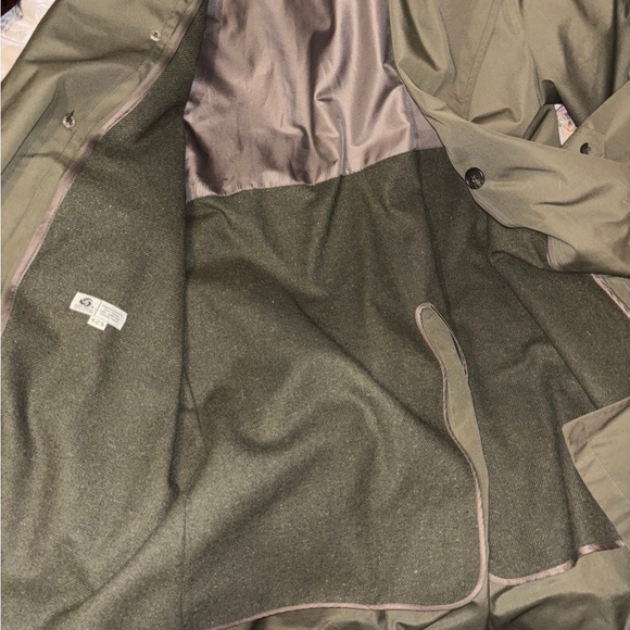 Christian Dior Olive Green Trench Coat size 46S - Picture 5 of 9